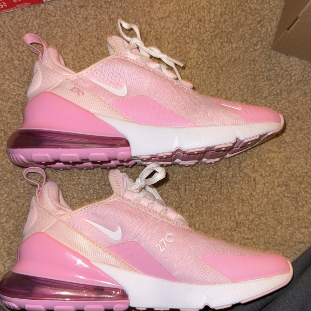 Nike Women's Air Max 270 Pink Sneakers - Picture 3 of 6